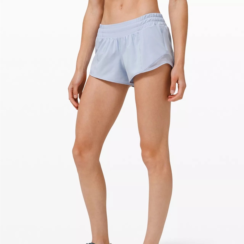 Lululemon Hotty Hot Shorts Size 6. NWOT